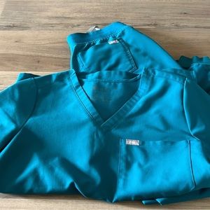 Women’s Figs Scrubs Set Joggers